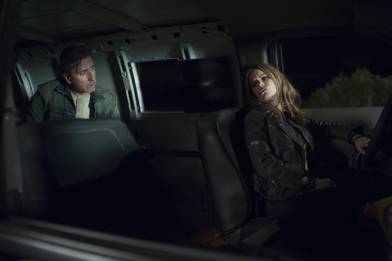 "Next stop, Wendy's." (Tim Roth, Jennifer Jason Leigh) (Photo: Suzanne Tenner/Showtime)